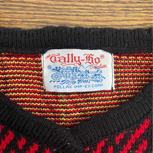 Tally Ho Women's Vintage Sweater Red/Black Plaid Size Large - Picture 3 of 10